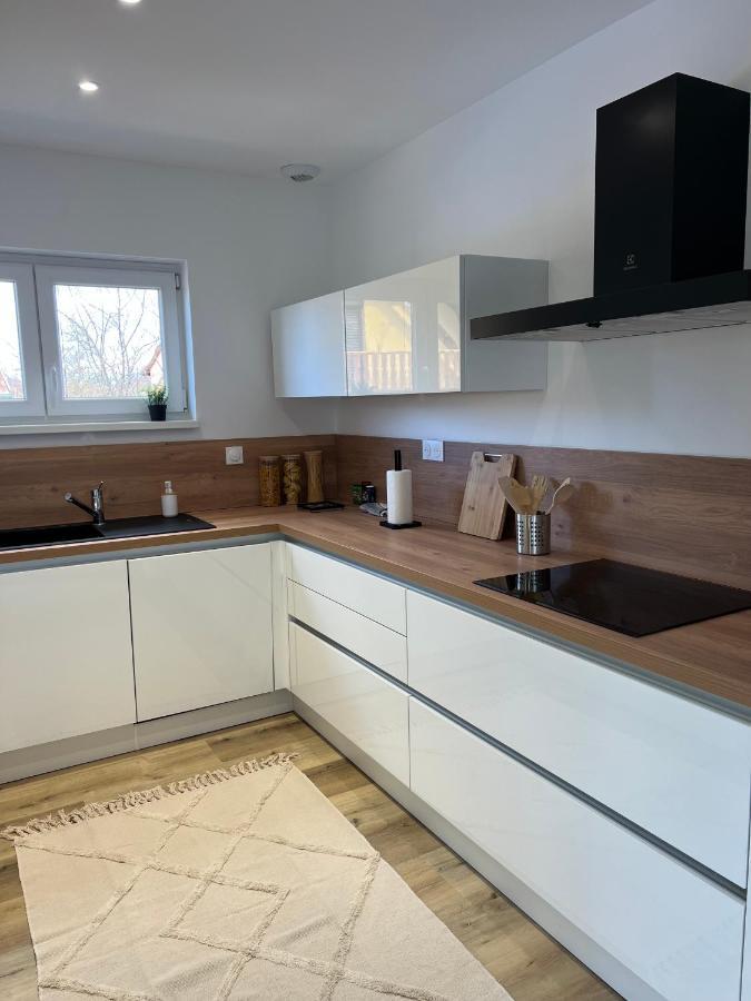 Appartement Alsace Neuf Garage, Parking Et Terrasse Colmar Esterno foto